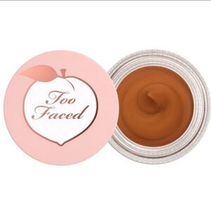 Too Faced Nutmeg Concealer